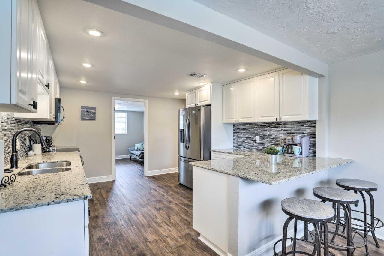 Pet-Friendly Gulfport Home Less Than 2 Mi To Beach San Petersburgo Exterior foto